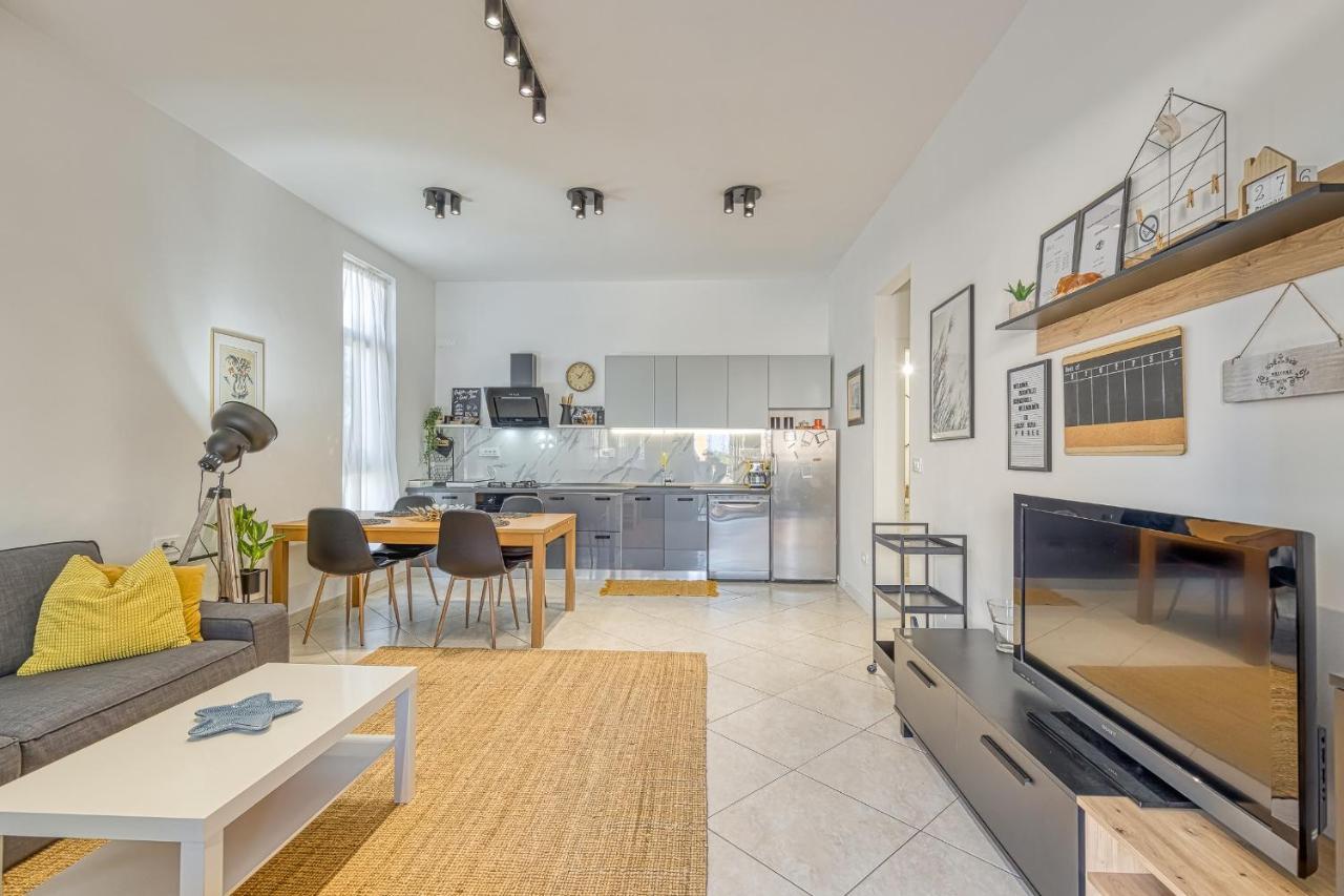 Runa With Terrace Porec Ngoại thất bức ảnh